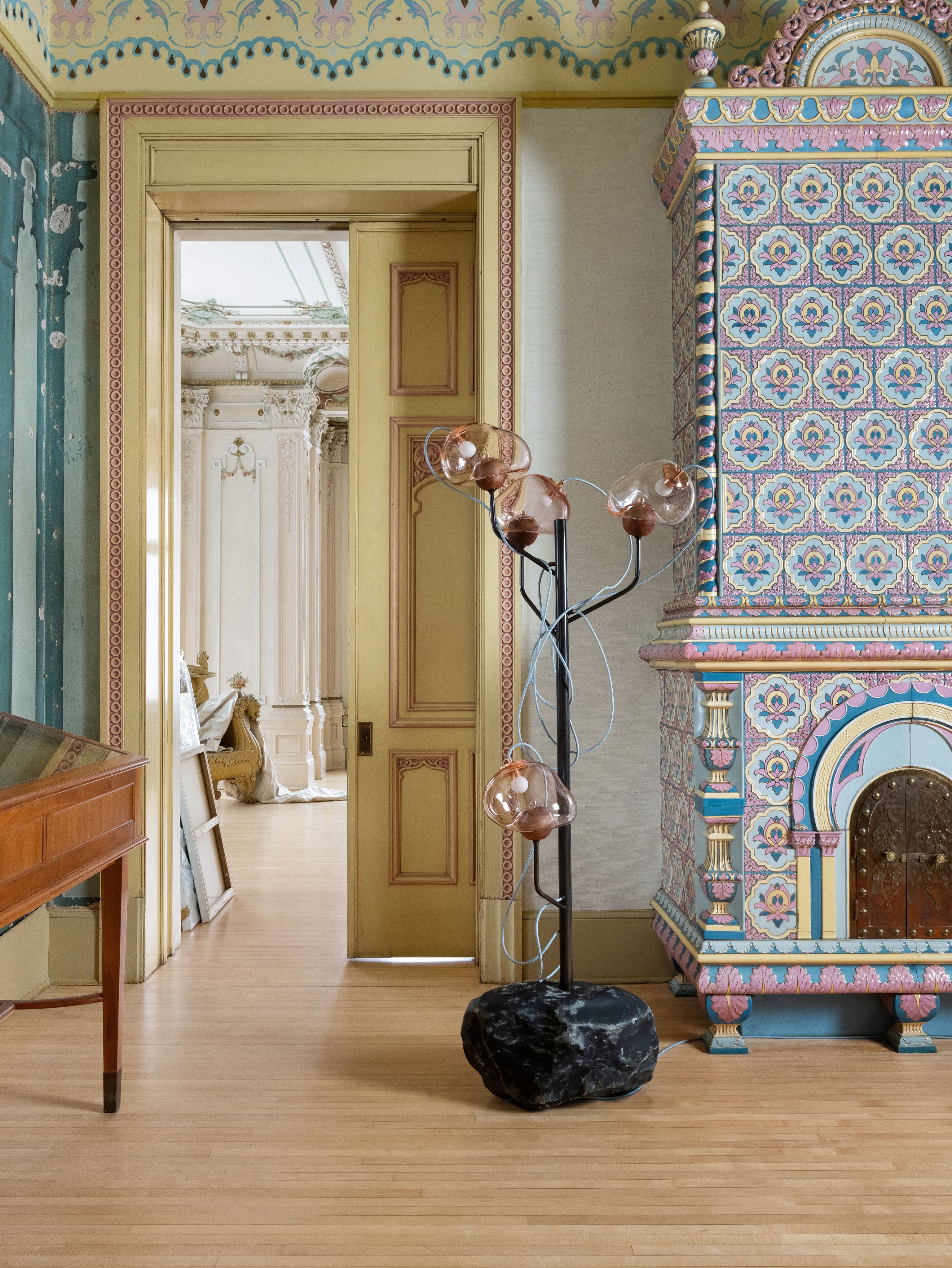 Ontologia Floor Lamp