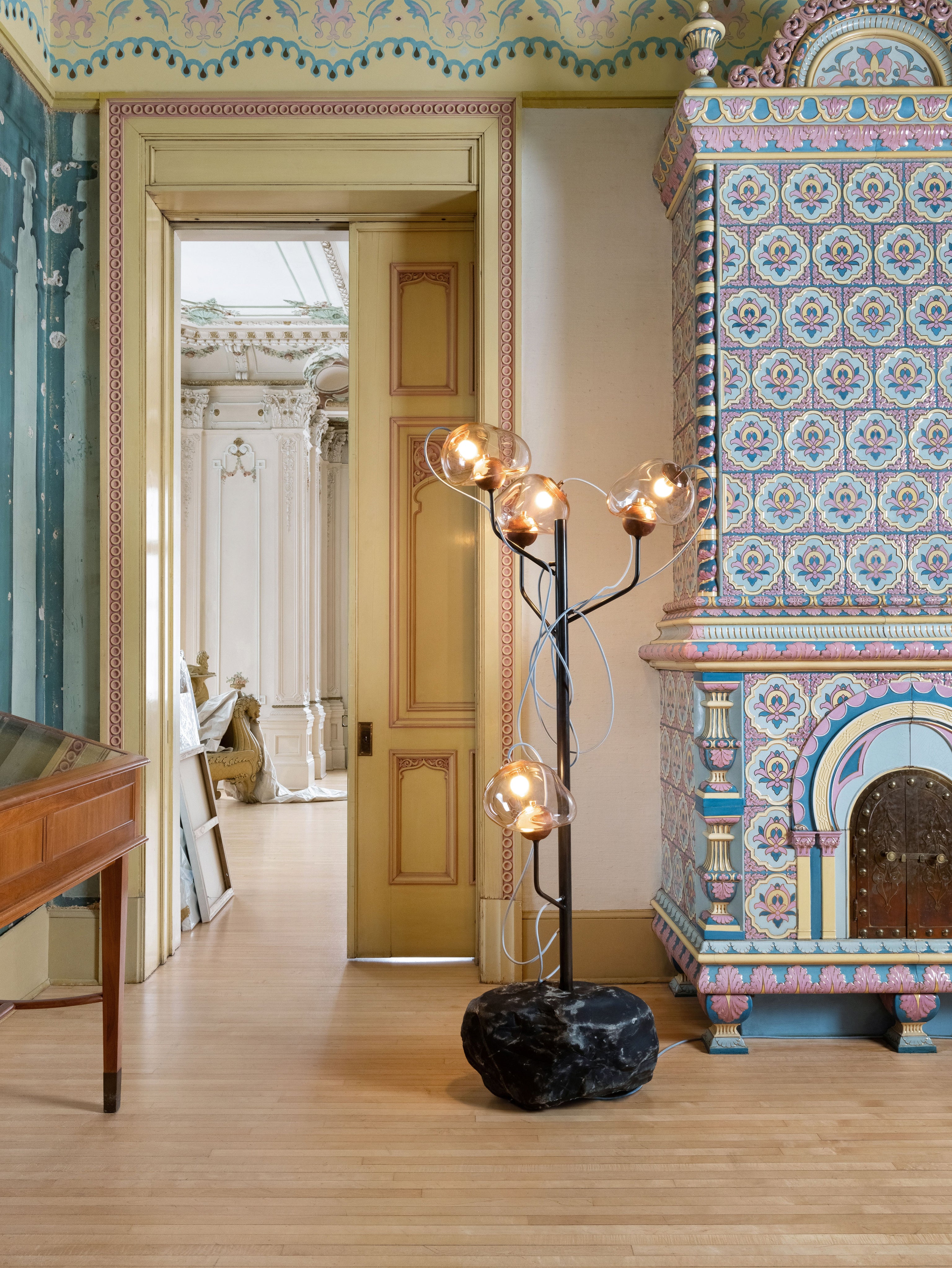 Ontologia Floor Lamp